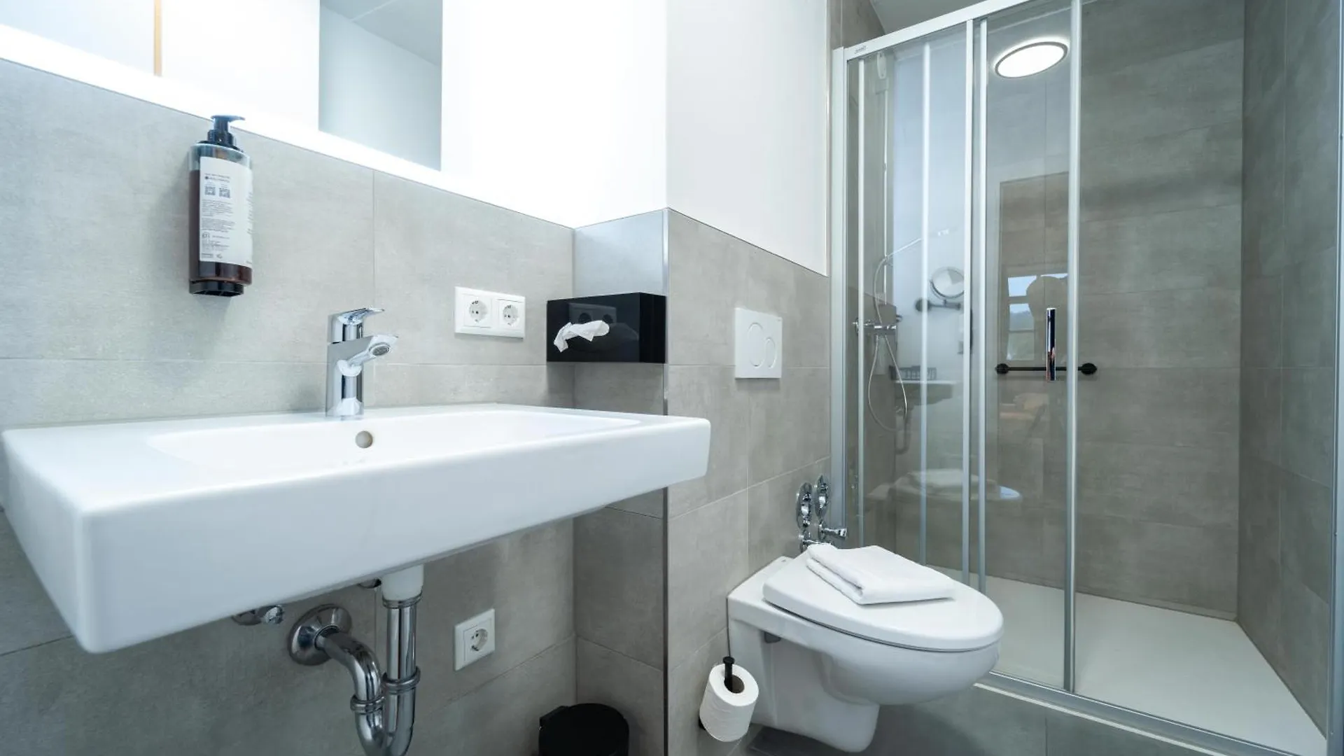 Dreamcation Altstadthotel Regensburg, Mikro Apartments Mit Kueche Germany